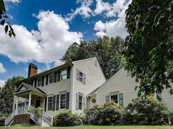 404 Luray Ave, Front Royal, VA 22630