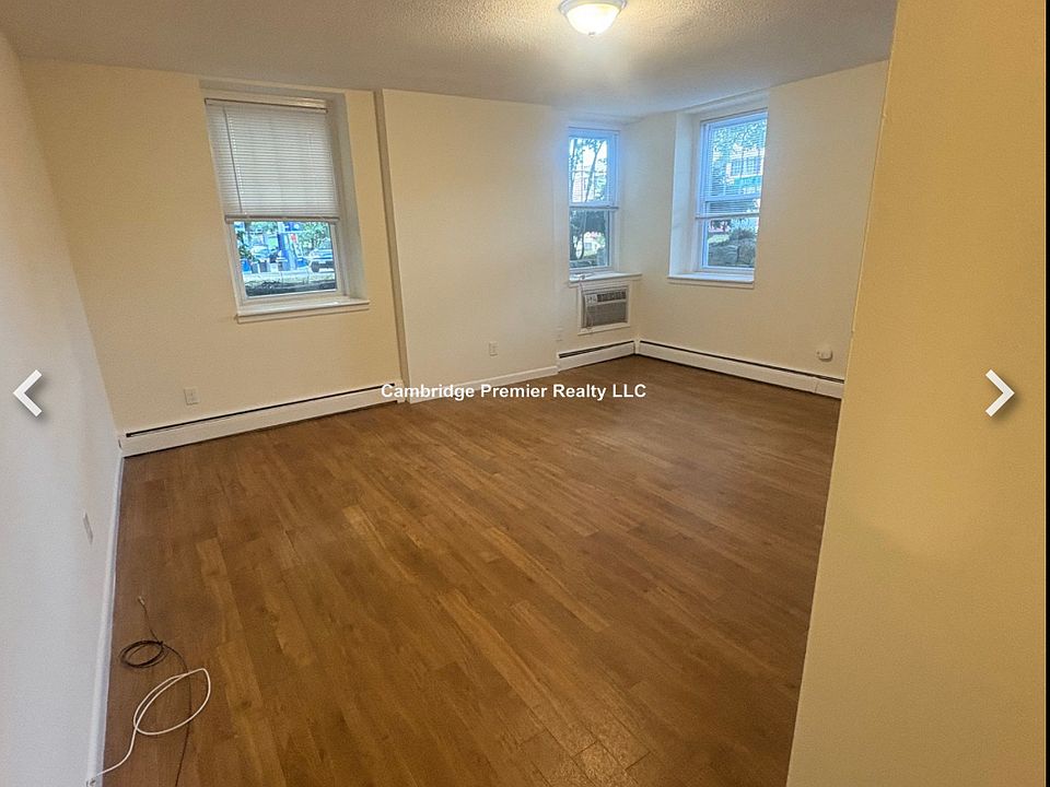 1st image of 2018-47 Commonwealth Ave #8