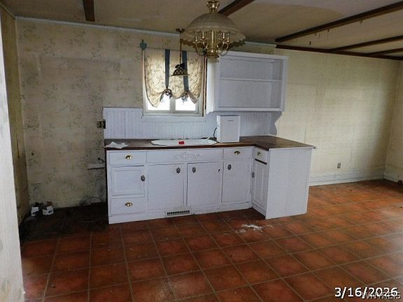 2nd image of 1370 George Urban Blvd