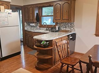 4540 S Taylor Ave, Milwaukee, WI 53207