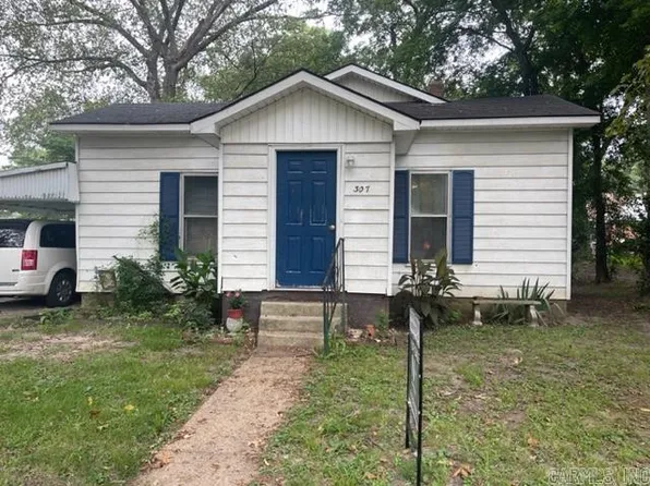 307 W 5th St, Corning, AR 72422