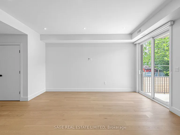 909 Castlefield Ave #1 — Photo 12