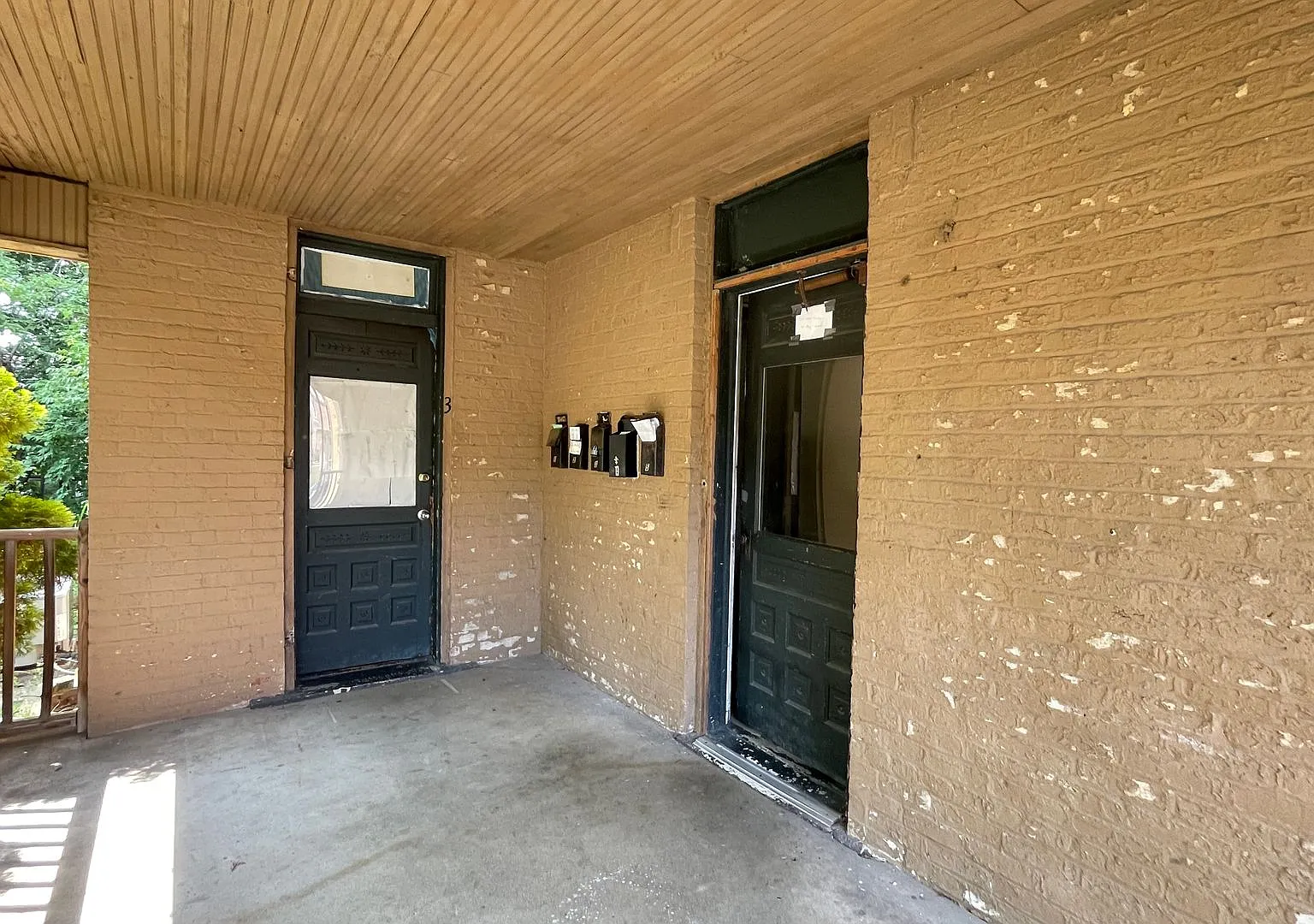 Ground Floor Studio — Photo 3