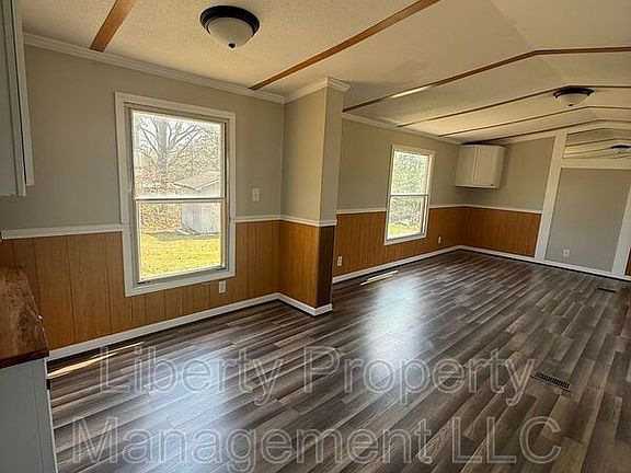 4th image of 21 Hill Side Ln