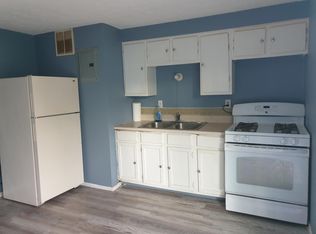 209 Roxana Ave #B, South Roxana, IL 62087