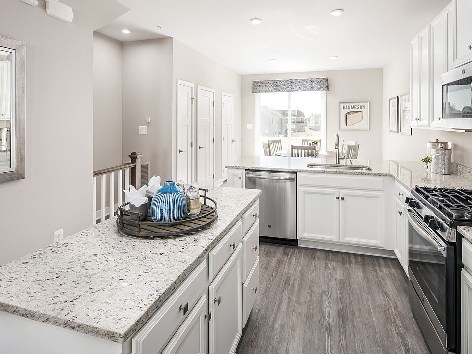 ♡ FANTASTICS 7743 Ridgelake Cir, Bradenton, FL 34203 | MLS #A4648018 | Zillow