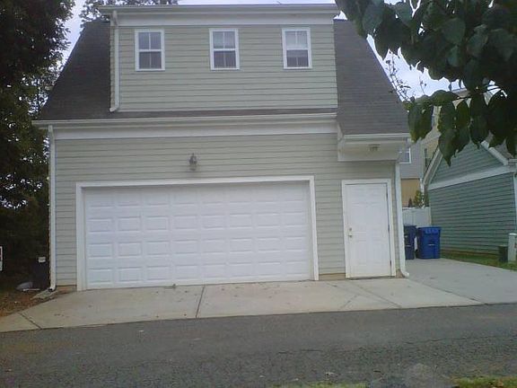 2nd image of 557 Jetton St #A