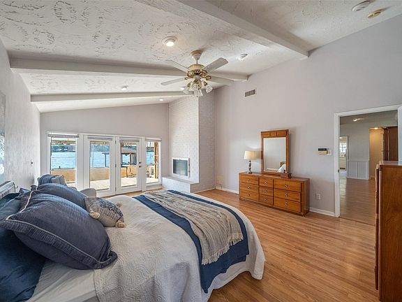 3rd image of 14232 Lakepoint Drive
