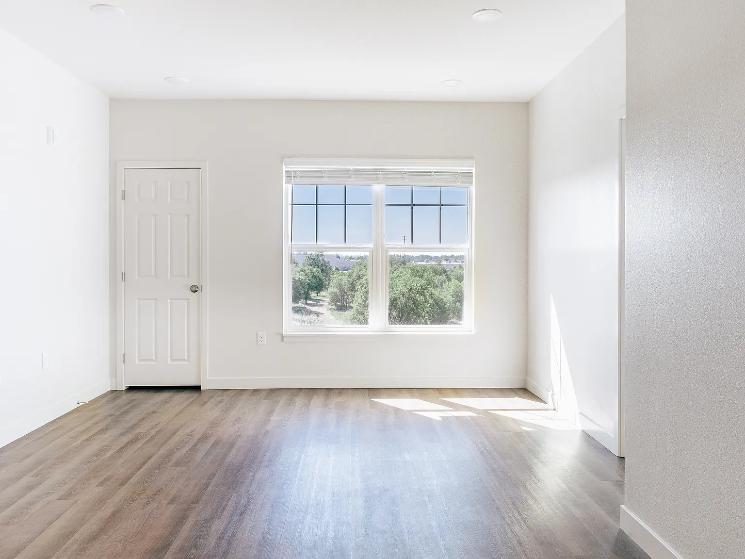 Bentley Commons — Photo 2