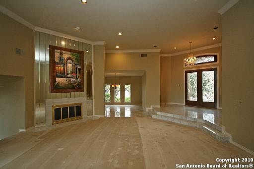 5th image of 13823 BLUFFLANE DR