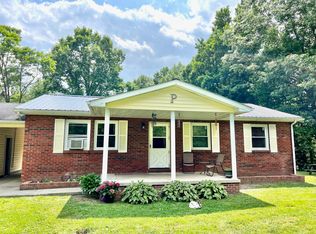 90 Benny Rd, Beattyville, KY 41311