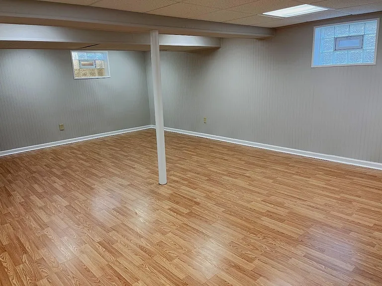 115 Whitmoor Ter — Photo 13