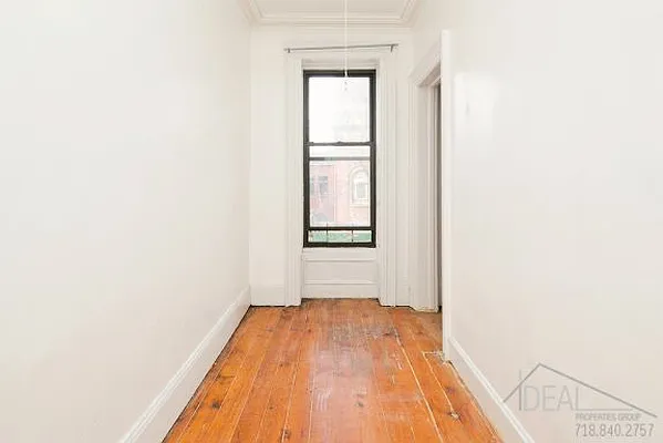 Rented by Ideal Properties Group | media 29