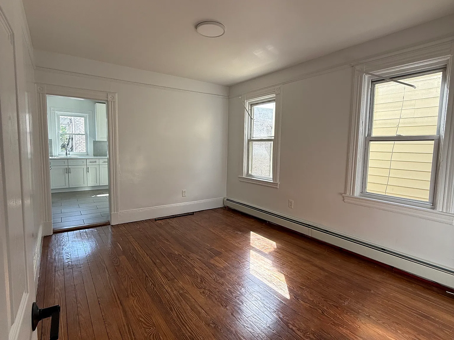 2 bed, 900 sqft, $2,800 — Photo 2