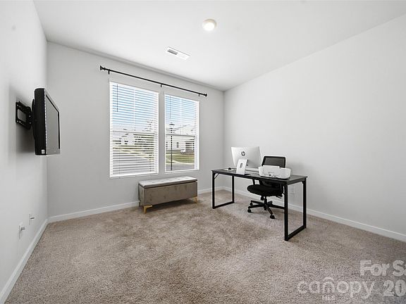 5th image of 1213 Cavalier Ln #44