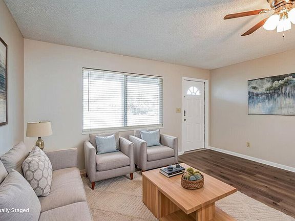 4th image of 405 Morgan Cir S