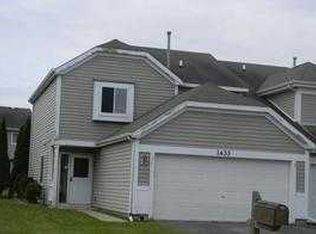 1433 N Pembroke Dr, South Elgin, IL 60177