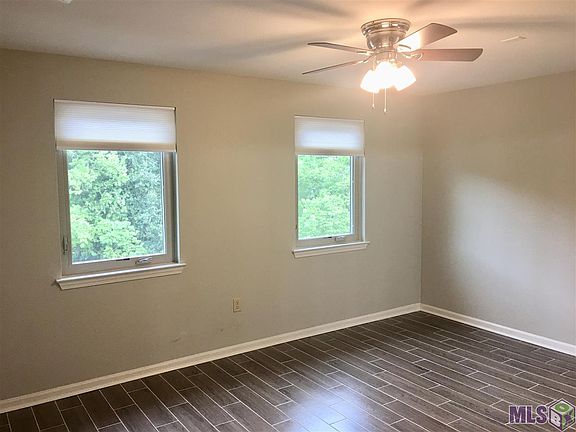 3rd image of 1012 S Acadian Thruway APT 31