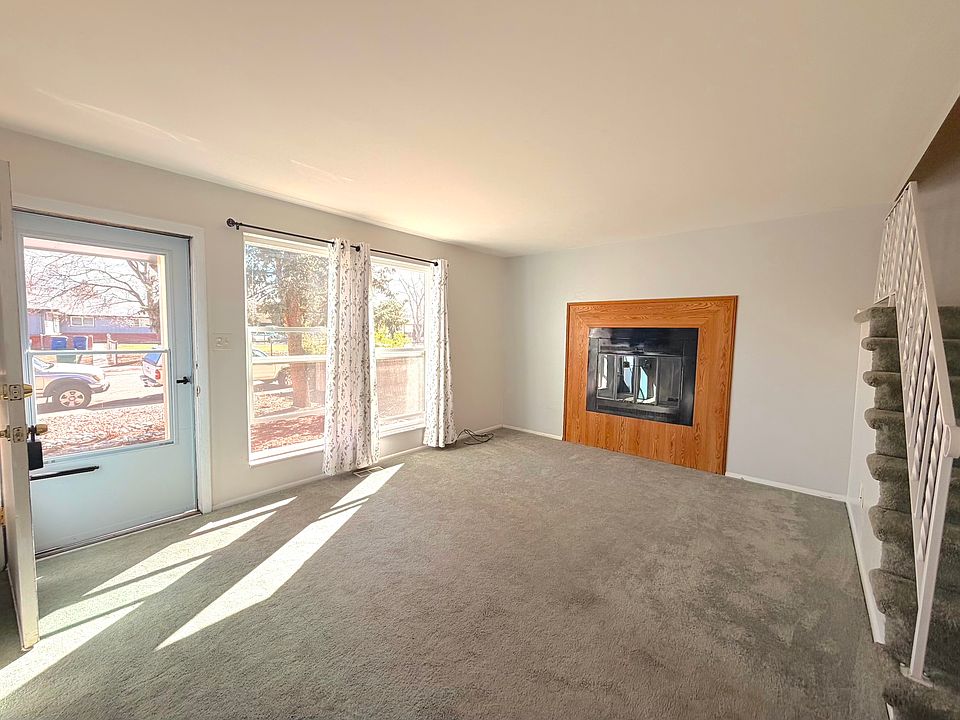 Lots of light from the front windows