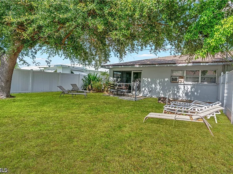 5226 Coronado Pkwy #A — Photo 13