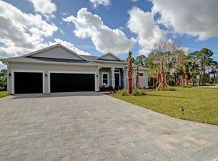 4766 Four Lakes Cir SW, Vero Beach, FL 32968