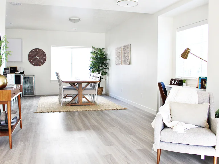 860 Place Townhomes — Photo 56
