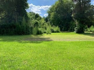 1225 N Main St, Columbia, MS 39429