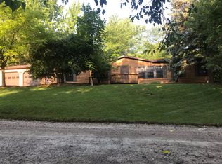 7611 Oliver St, Whitmore Lake, MI 48189