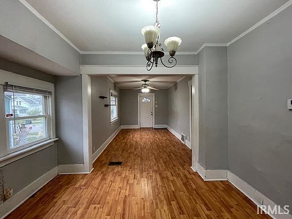 3rd image of 822 S 35th St