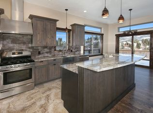 606 Willowbrook Rd, Silverthorne, CO 80498