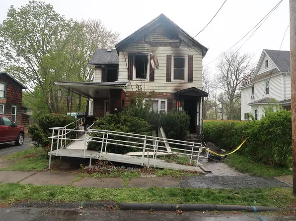 427-429 W 5th St, Elmira, NY 14901