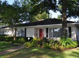 915 Worthshire St, Houston, TX 77008