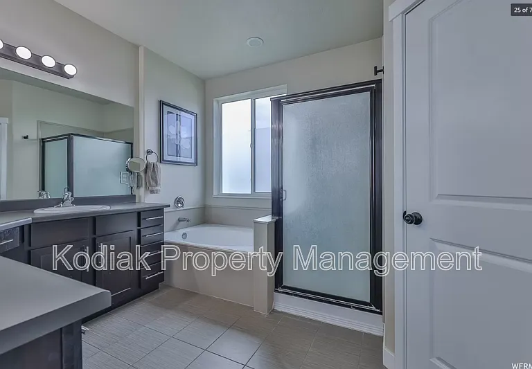 1463 S Kentucky Derby Way — Photo 11