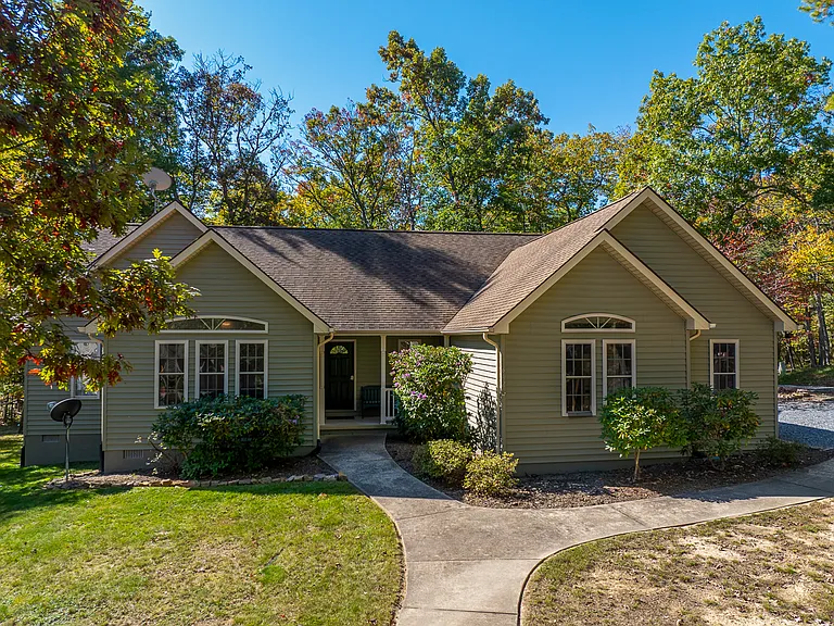 602 Sycamore Rd — Photo 31