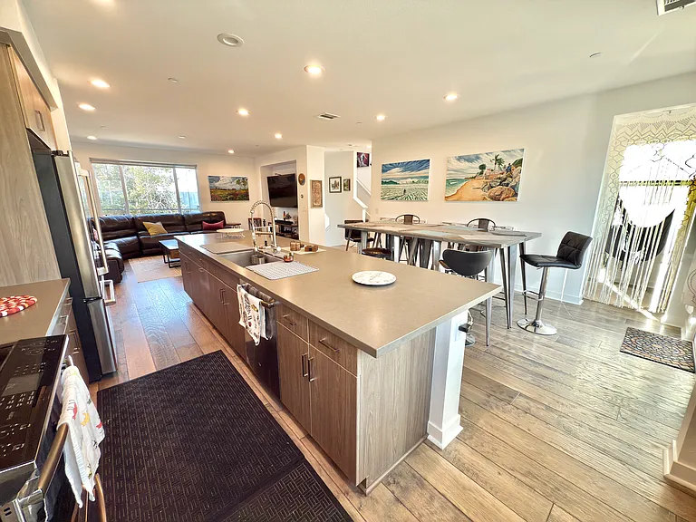 5673 Surfrider Way #105 — Photo 10