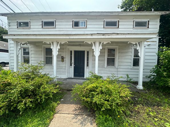 24 E Market St #1