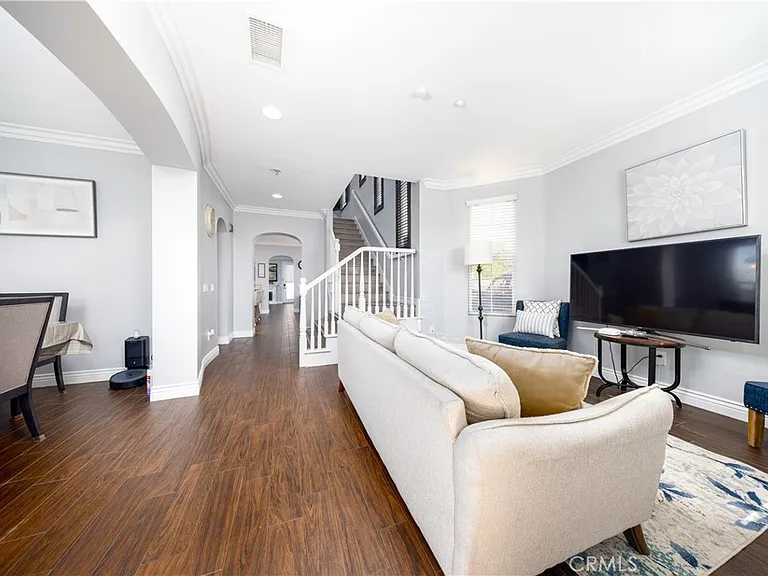 5457 Martingale Way — Photo 3