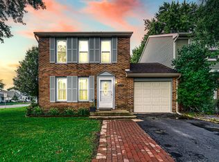 1326 Spring Valley Dr UNIT 1326, Carol Stream, IL 60188