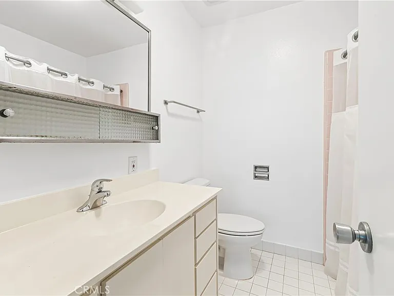 631 Cliff Dr — Photo 15