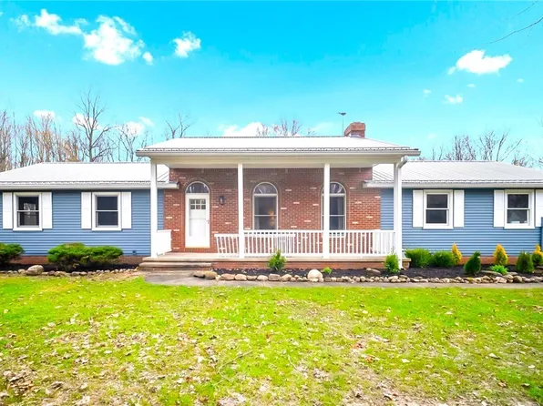 9680 Riverwood Ln, Chagrin Falls, OH 44023
