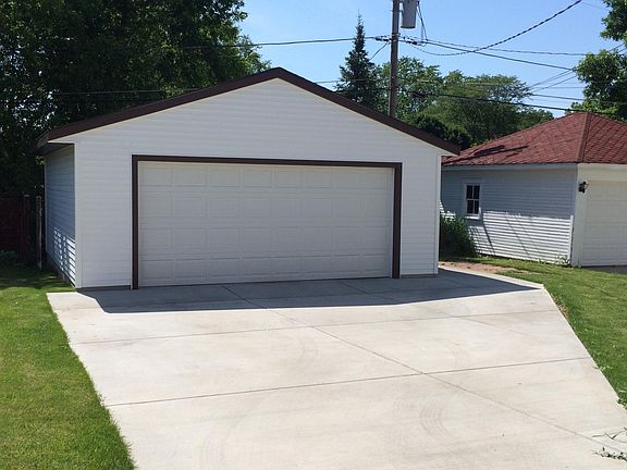 3rd image of 2117 N 84th St