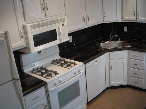 Marble Counter/Ceramic Floor