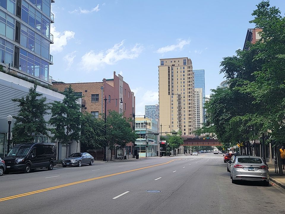 2nd image of 1620 S Michigan Ave Unit 516