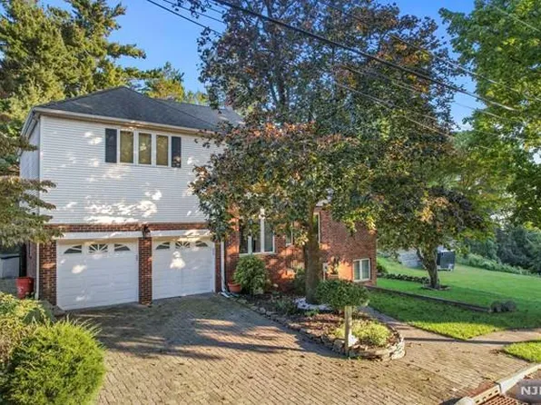 370 Oncrest Ter, Cliffside Park, NJ 07010
