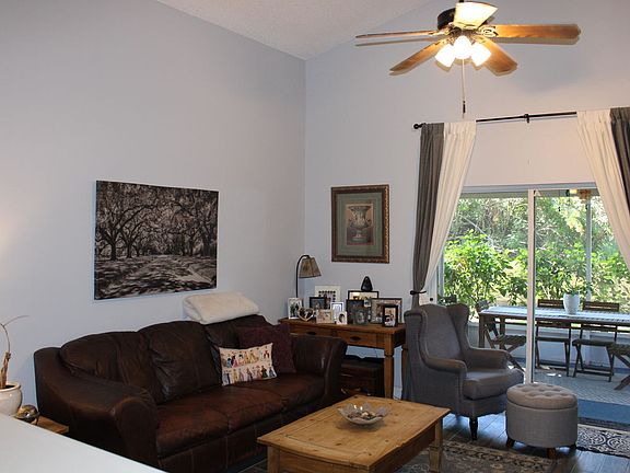 2nd image of 1120 Rock Springs Dr
