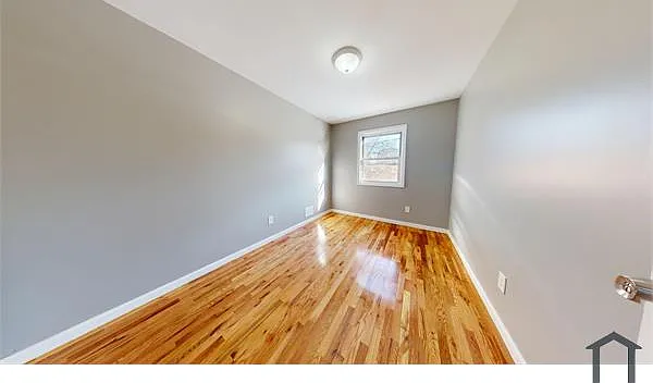 245 Lockman Ave #1 — Photo 8
