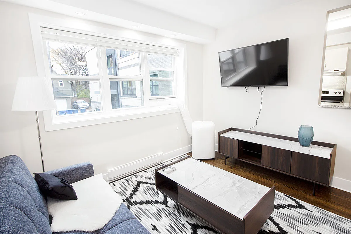 700 Corydon Avenue — Photo 3