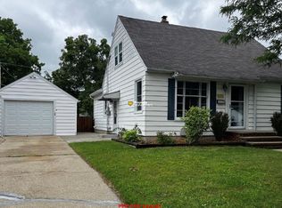 2101 N Erb St, Appleton, WI 54911