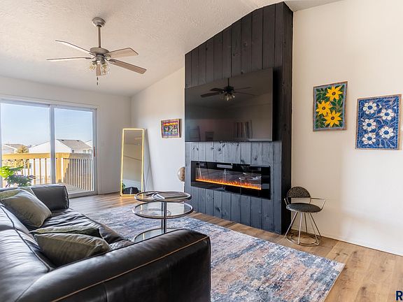2nd image of 3072 E Bragstad Dr