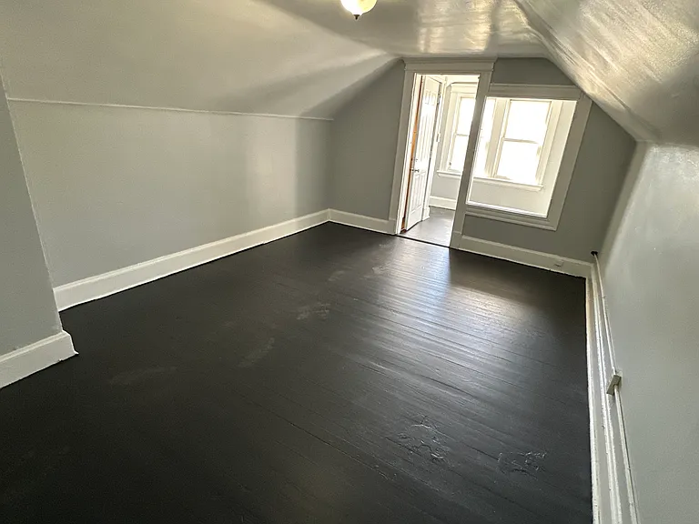 112 Shelley St #5A — Photo 14